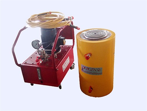 手動液壓千斤頂進水有哪些危害